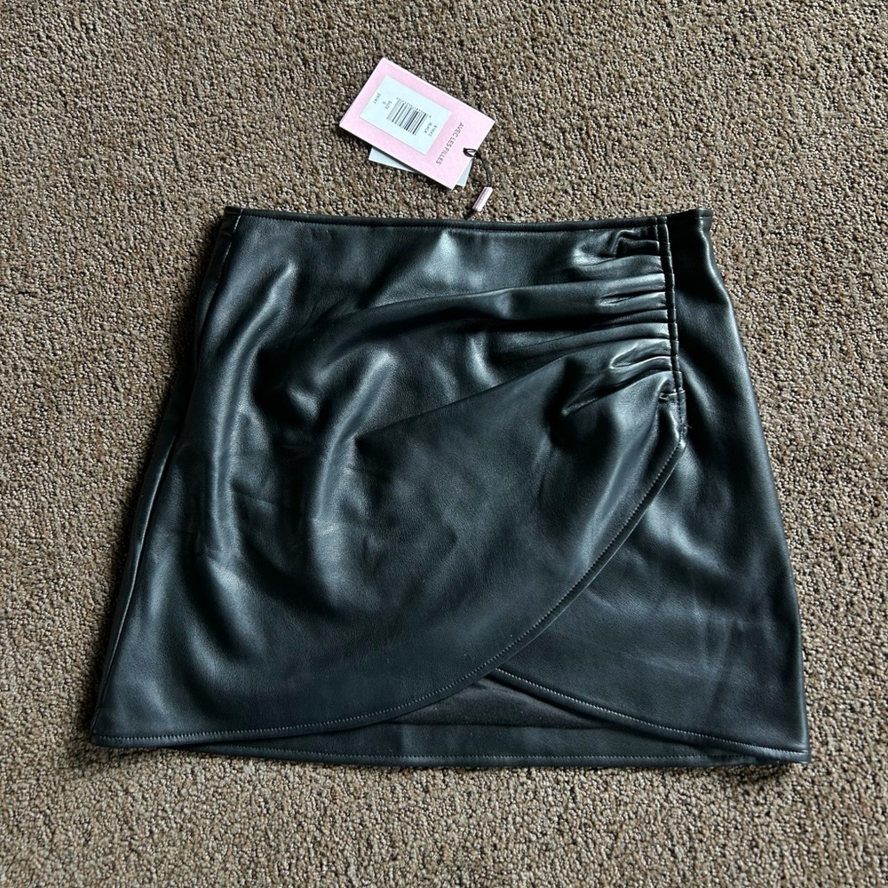 NWT Avec Les Filles Faux Leather Side Wrap Mini Skirt
